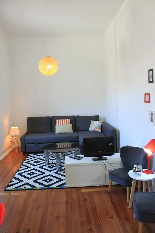 The Blue House - Saint Pauls Apartment Lisbon