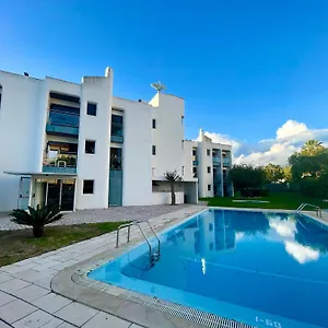 https://zarco-vilamoura-apartments-with-pool.hotelaalgarve.com