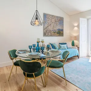 Apartment Cardal Deluxe, Lisbon
