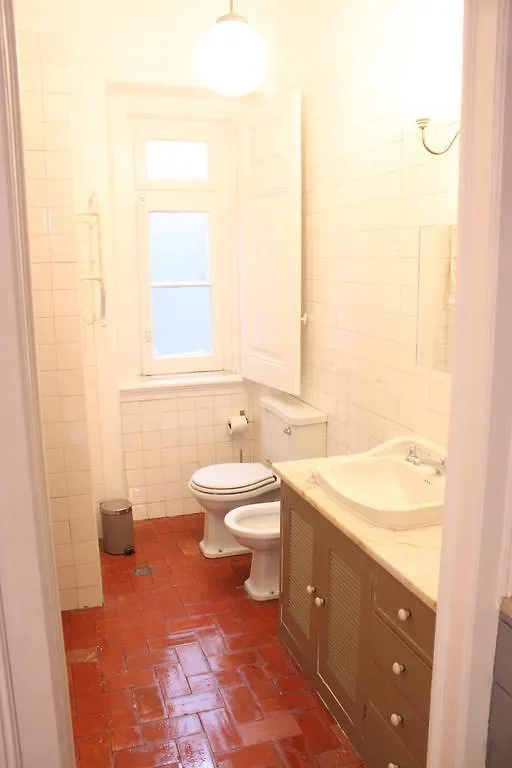 The Blue House - Saint Pauls Apartment Lisbon