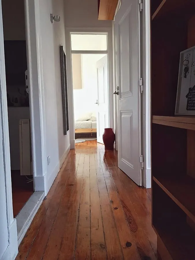 The Blue House - Saint Pauls Apartment Lisbon